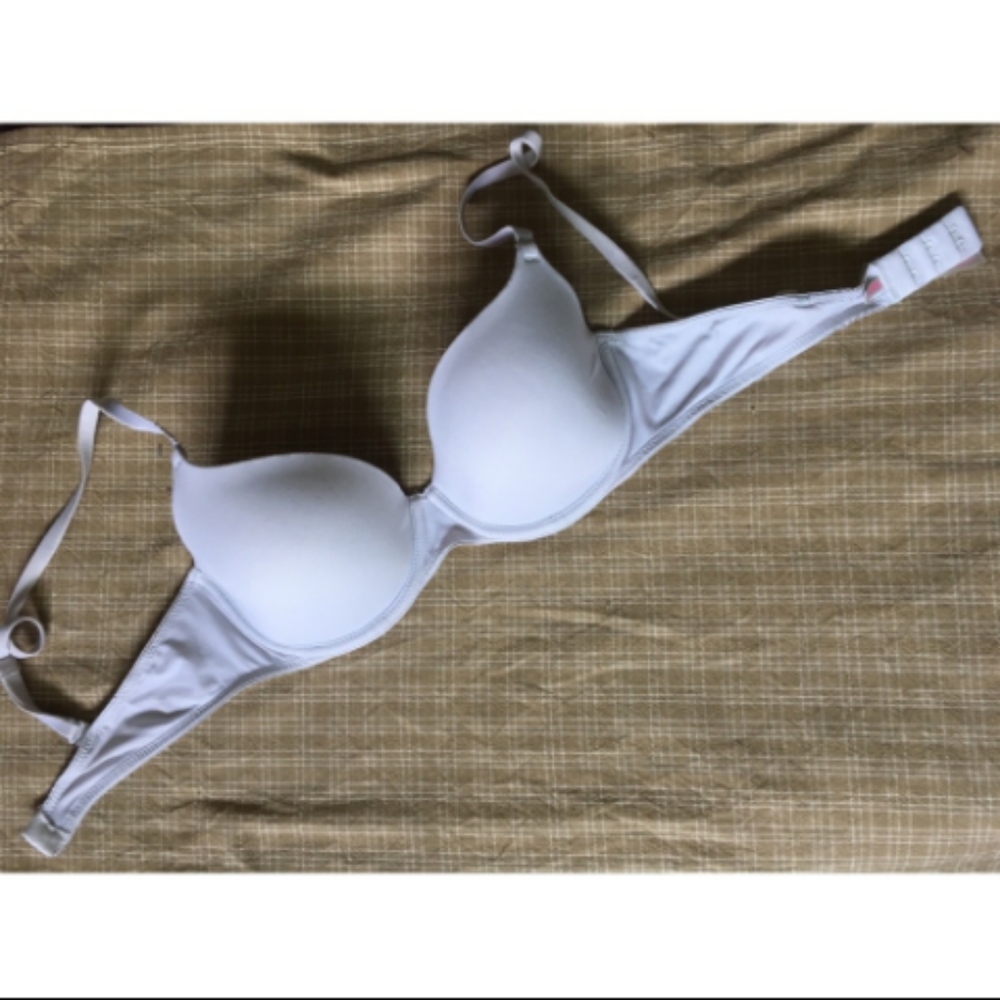 PINK Wear Everywhere Lightly Lined Bra. 34C